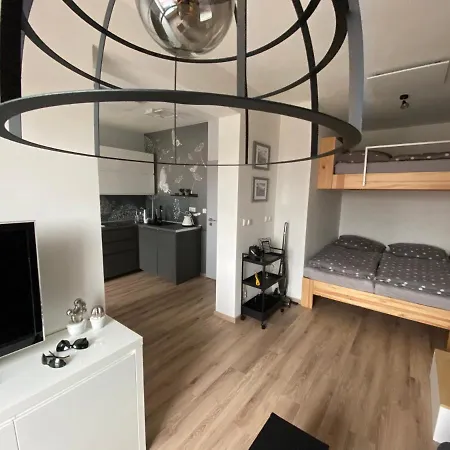 Domenica 404 Appartement *